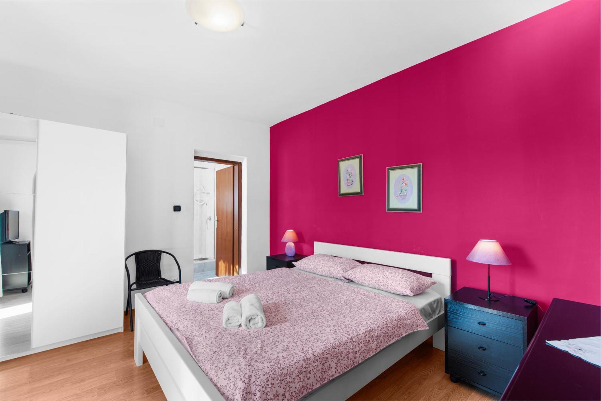 Apartments Villa Falcon Funtana Extérieur photo